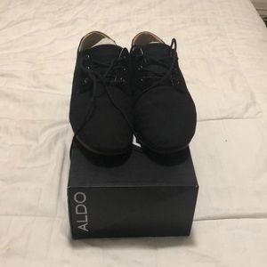 Men’s ALDO shoe with laces